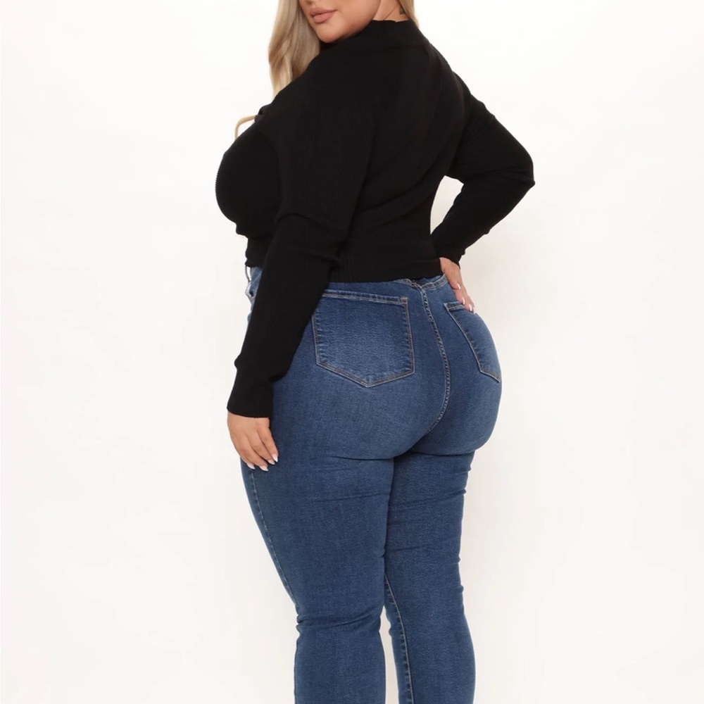 Sweater - Picture 3 of 6